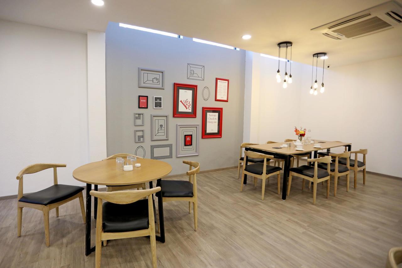 Oyo Townhouse 027 Sector 15 Gurgaon Hotel Exterior photo