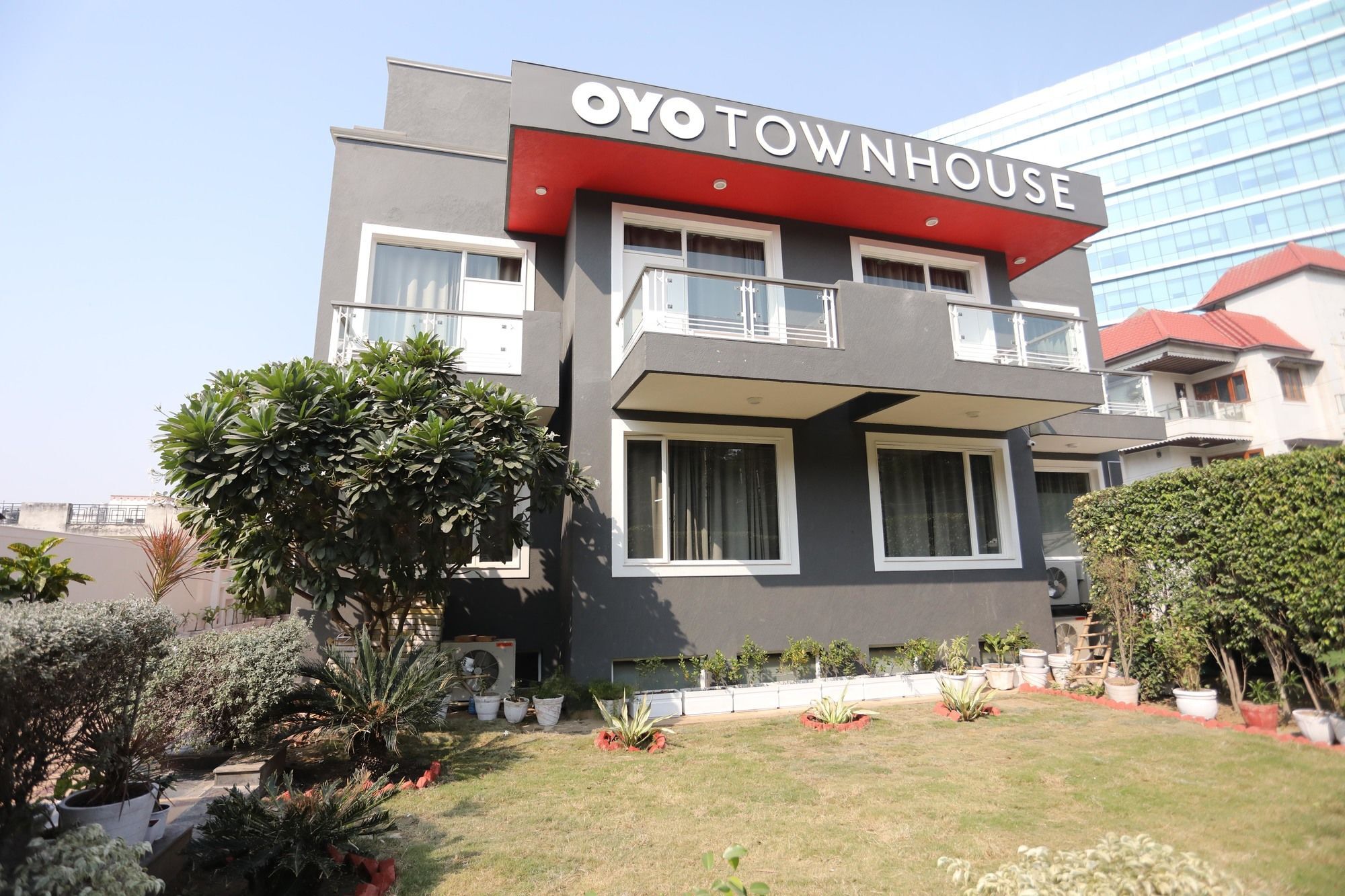 Oyo Townhouse 027 Sector 15 Gurgaon Hotel Exterior photo